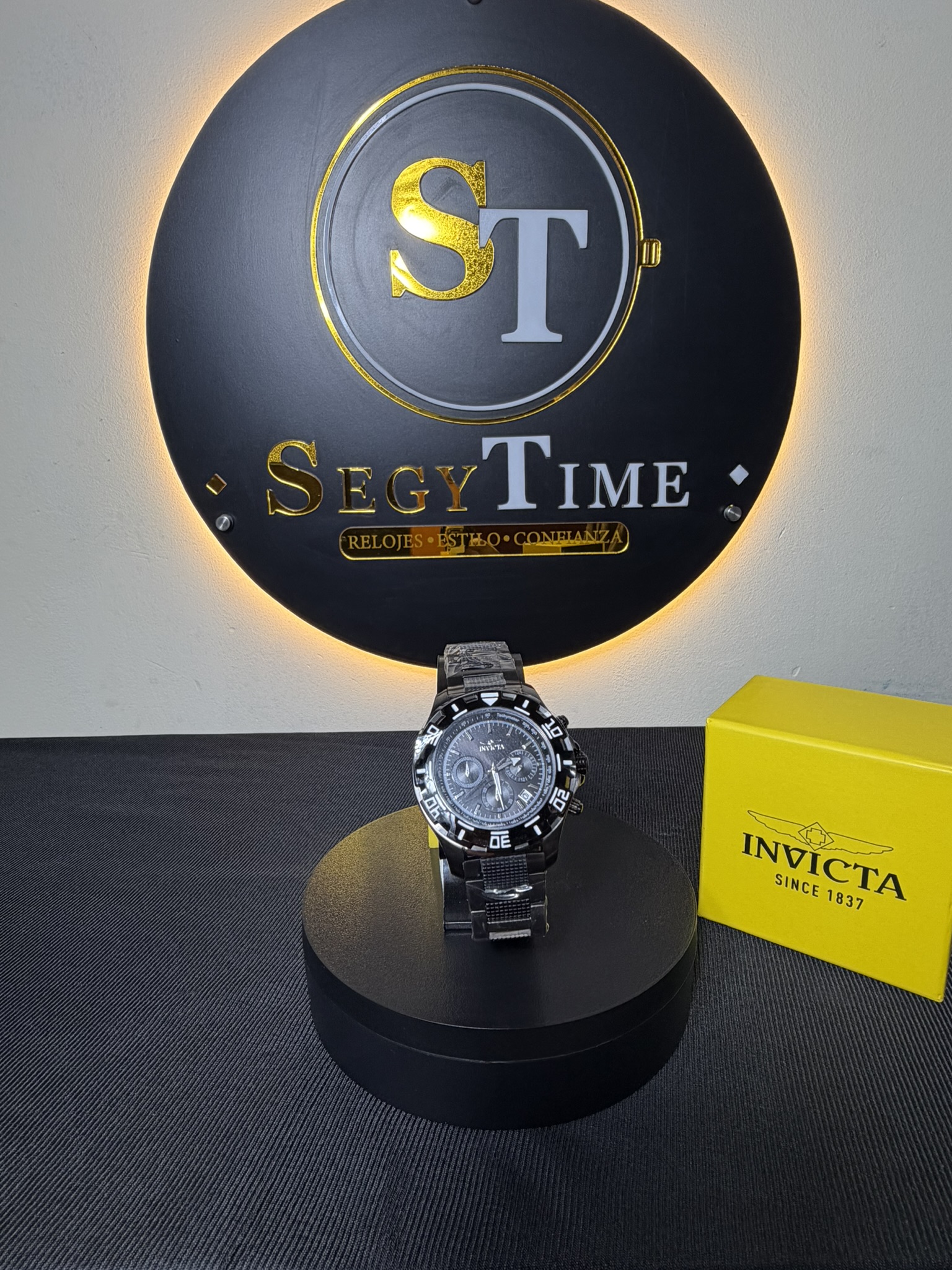 Specialty / Invicta II Python Chronograph